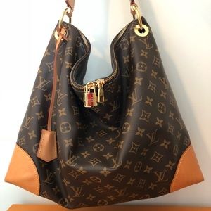 Authentic LOUIS VUITTON Berri MM with Dust Bag